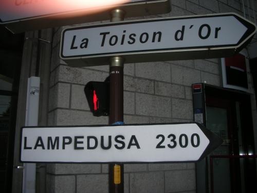 LAMPEDUSA-Dijon identitaires.jpg