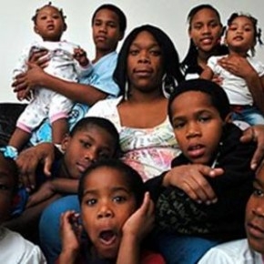 Black-Women-Breeding-Children-for-Federal-Money-290x290.jpg